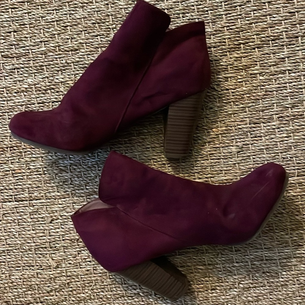 Brickell booties purple with gold zip - size 10